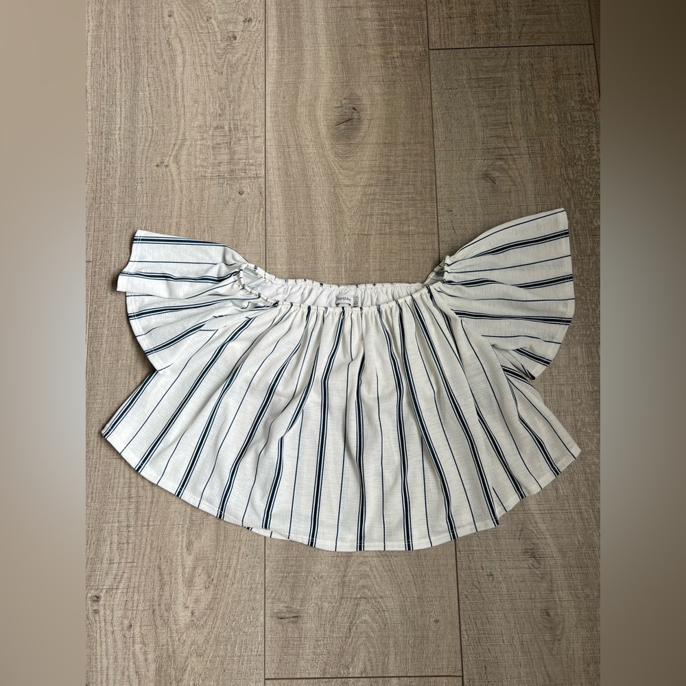 Bershka White and Navy Off-Shoulder Top Size Small